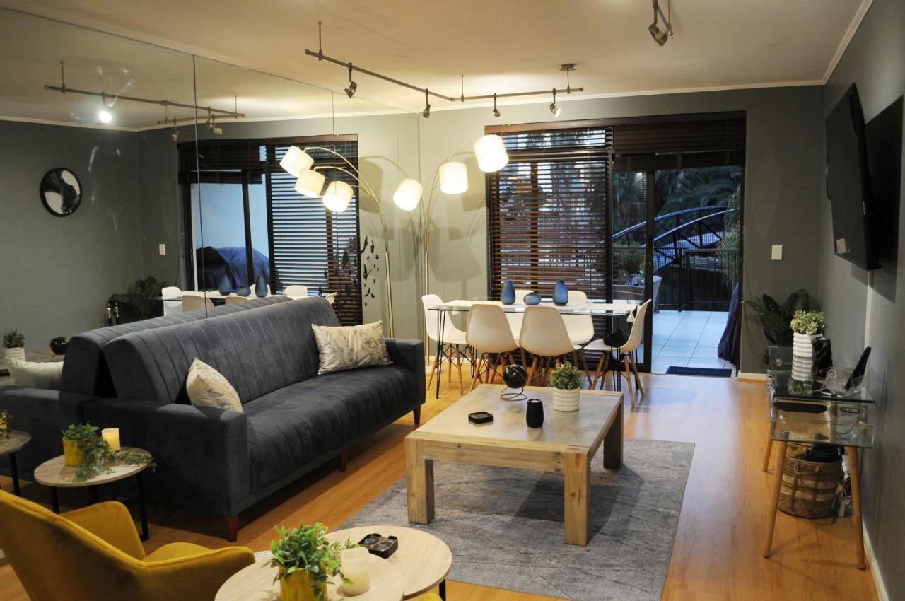 The Island Club Luxury 2 Bedroom Apartment 케이프타운 외부 사진